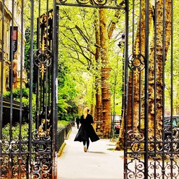 Parisienne Park Monceau