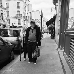 Shopping couple