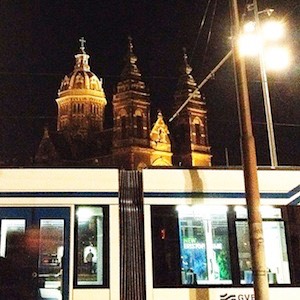St Nicolaaskerk AmsterdamTram